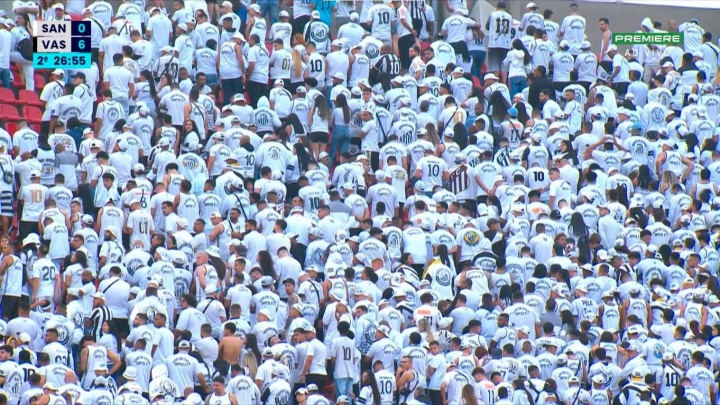 pg电子手机端-桑托斯球迷背身抗议球队主场惨败六球